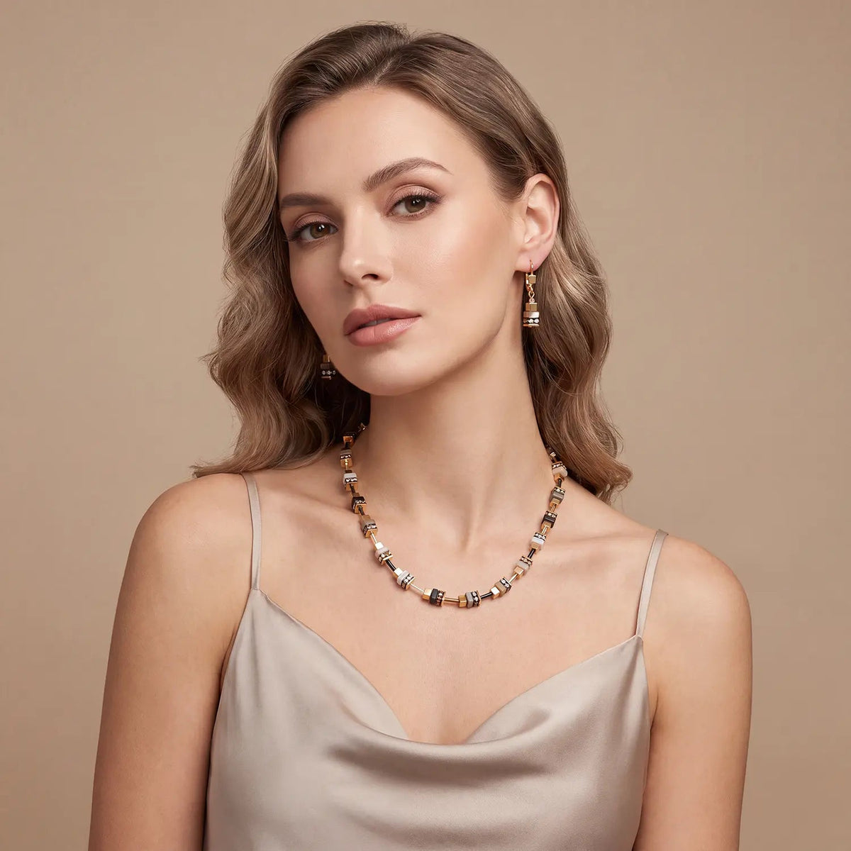 Necklace Urban Nature Cube beige-gold