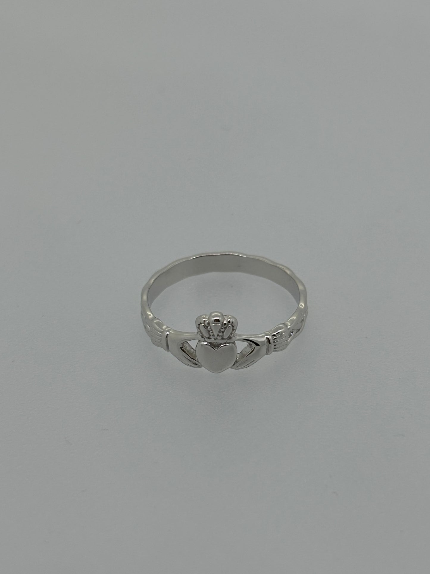 Silver classic claddagh ring with celtic design- Size N