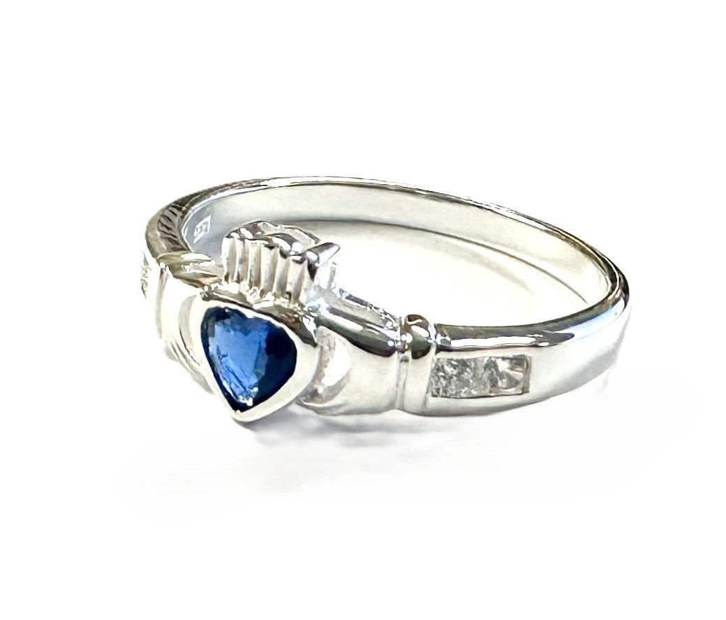 SAPPHIRE CLADDAGH RING (size L)