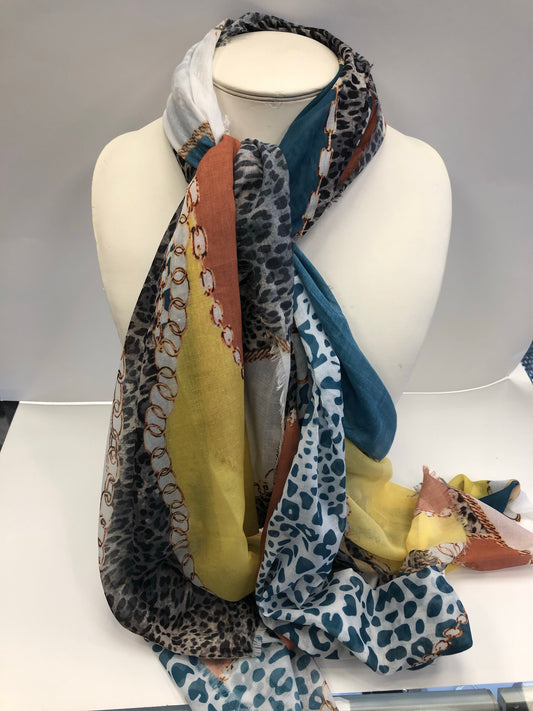 Yellow chain / cheetah scarf
