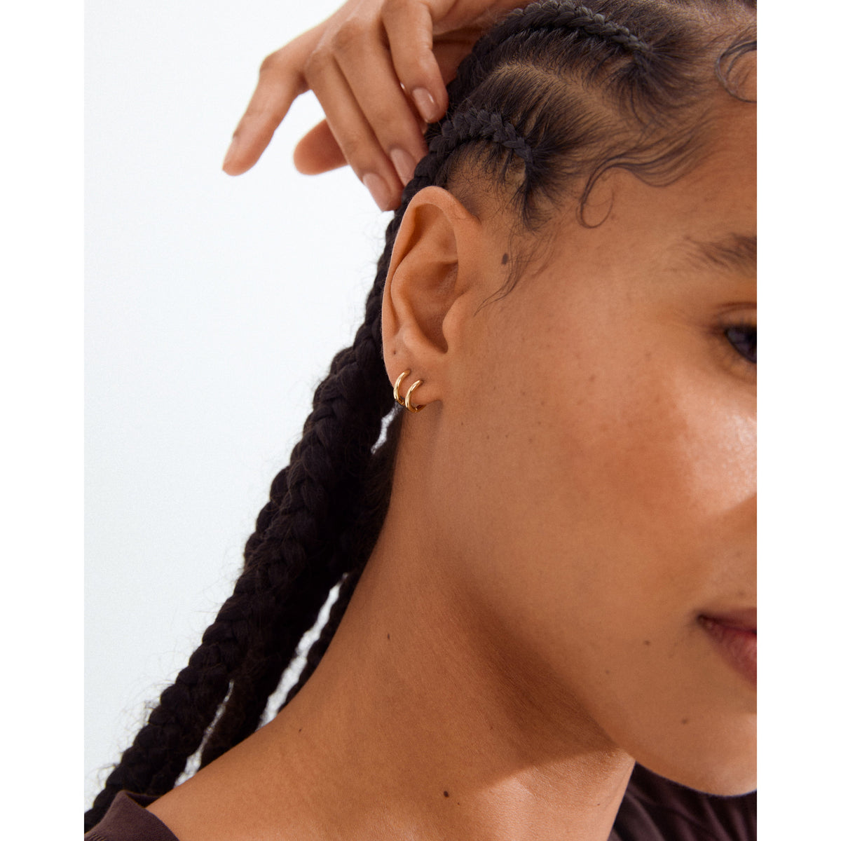 EANNA huggie hoops gold-plated