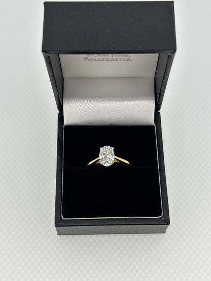 Solitaire Oval-Brilliant Cut Lab Grown Diamond - Yellow Gold