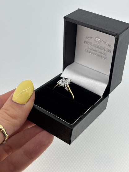 Solitaire Oval Brilliant-Cut Lab-Grown Diamond Ring in 9ct Yellow Gold