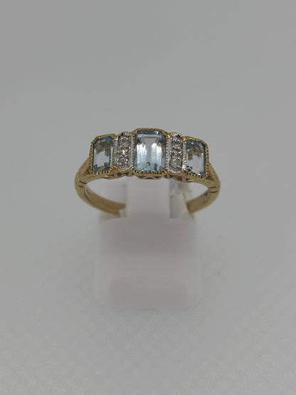 9ct Yellow Gold Blue Topaz & Diamond Ring