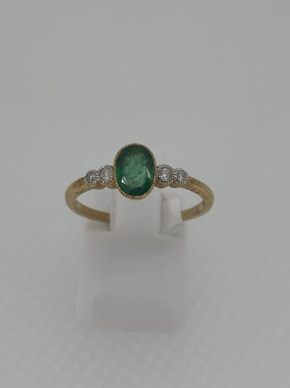 9ct Yellow Gold Emerald & Diamond Ring
