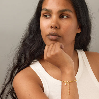 Significant Gold/Pearl Bracelet