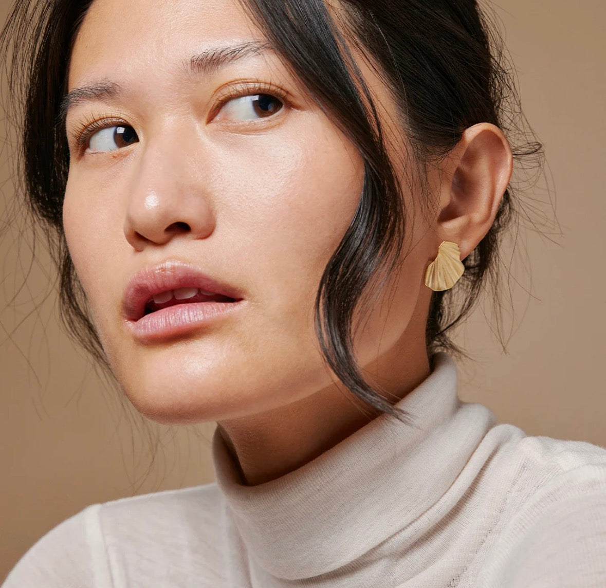 Wave Earrings / gold