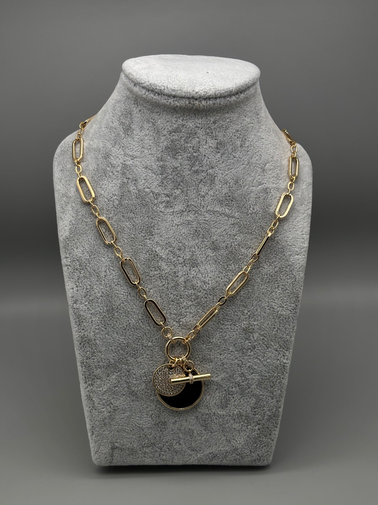 Absolute gold necklace with jet stone & cubic zirconia