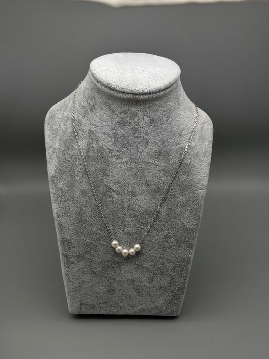 Karen Sampson silver / pearl necklace
