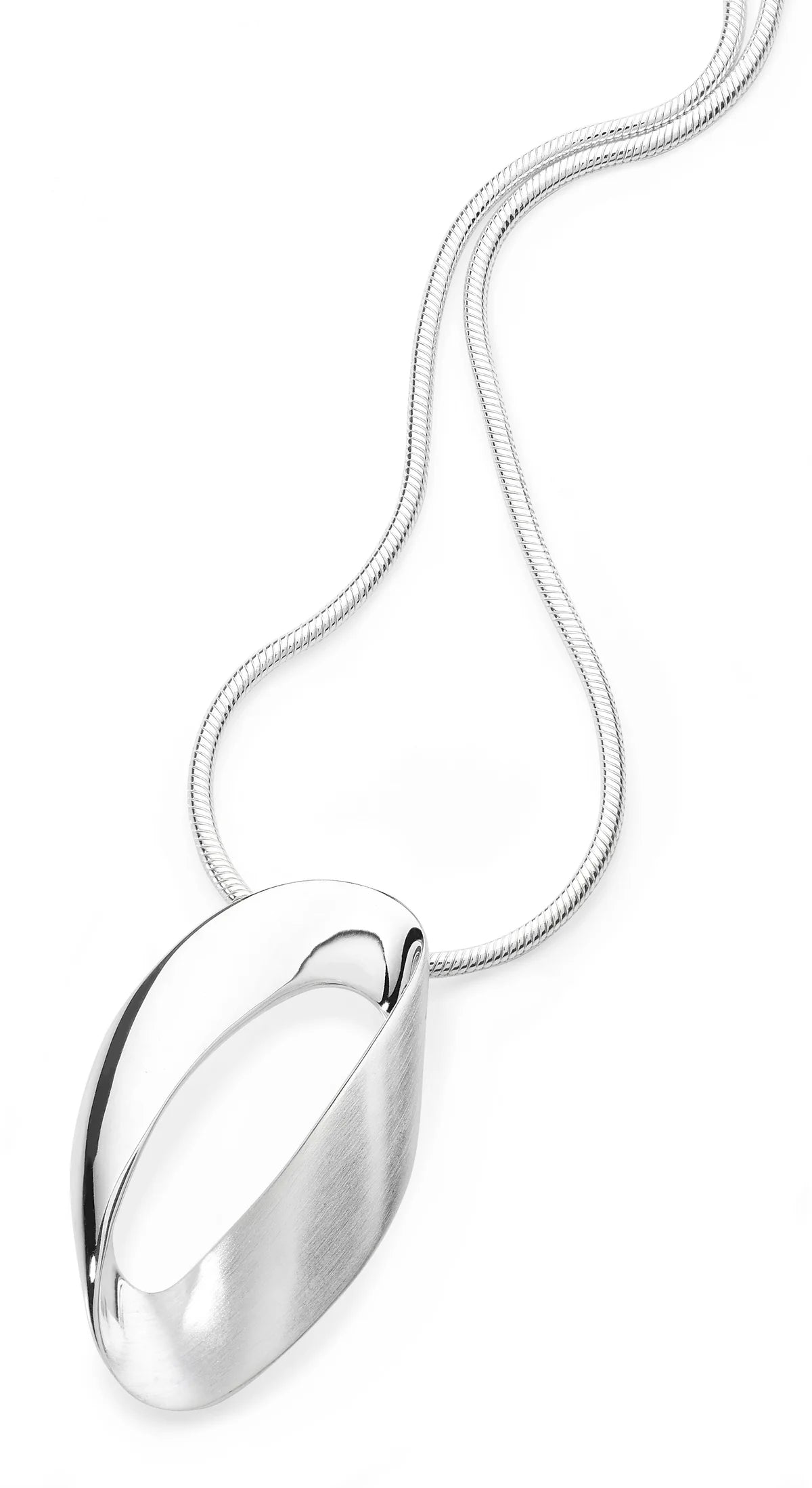 Silver Satin/Polish Oval Twist Ribbon Pendant/snake chain - 42cm