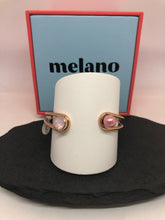 Load image into Gallery viewer, MelanO Rosegold Bangle with double stones
