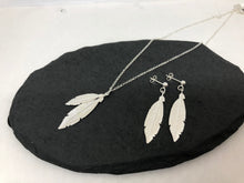 Load image into Gallery viewer, Feather Necklace &amp; Earring set
