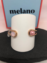 Load image into Gallery viewer, MelanO Rosegold Bangle with double stones
