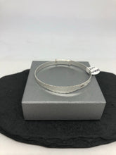 Load image into Gallery viewer, Sterling Silver Baby Bangle 03
